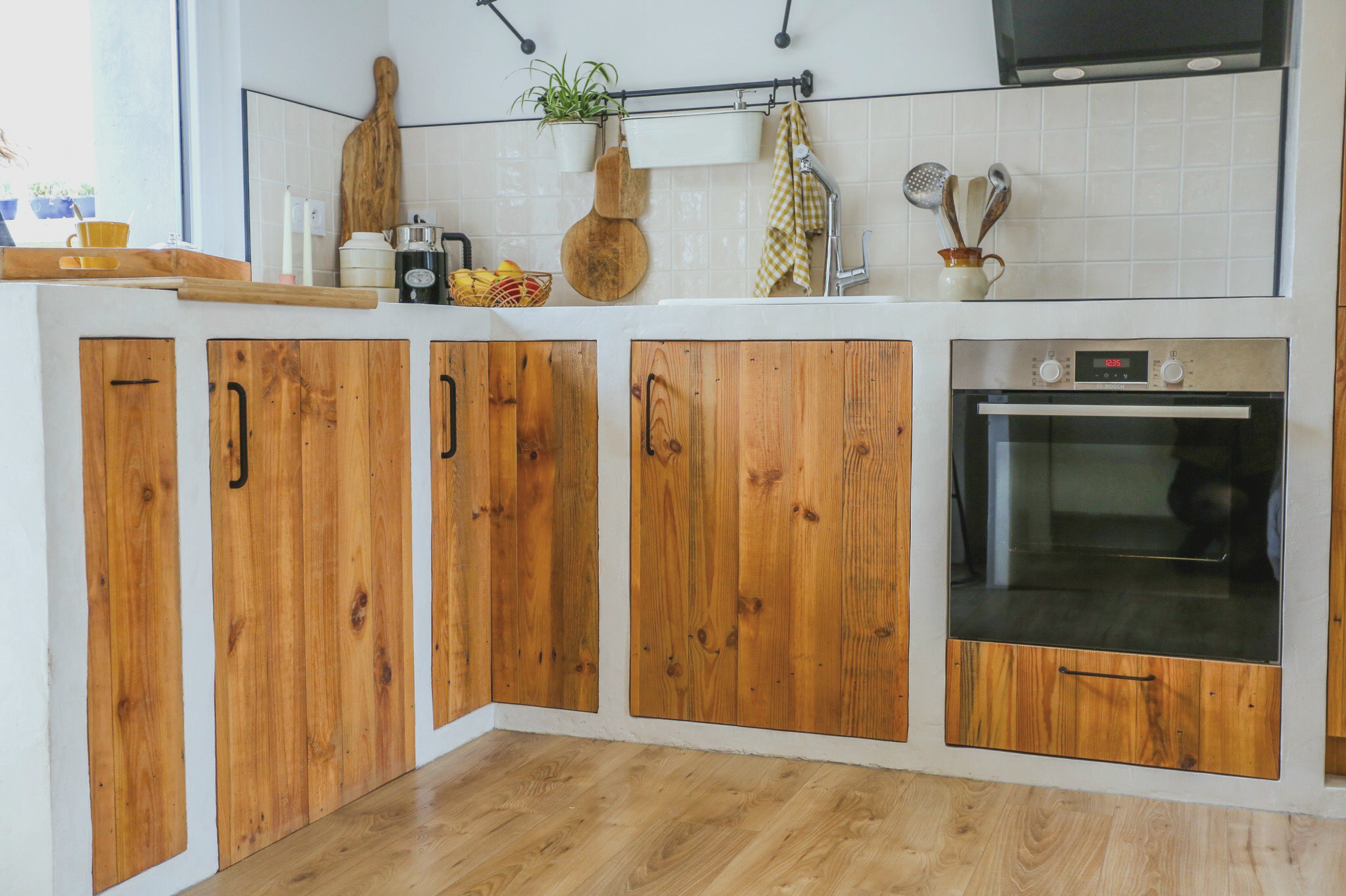 Cuisine traditionnelle sur mesure en bois massif - artisan Pas-de-Calais